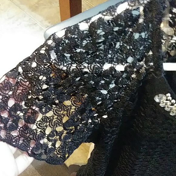 Lacey top - Picture 4 of 4